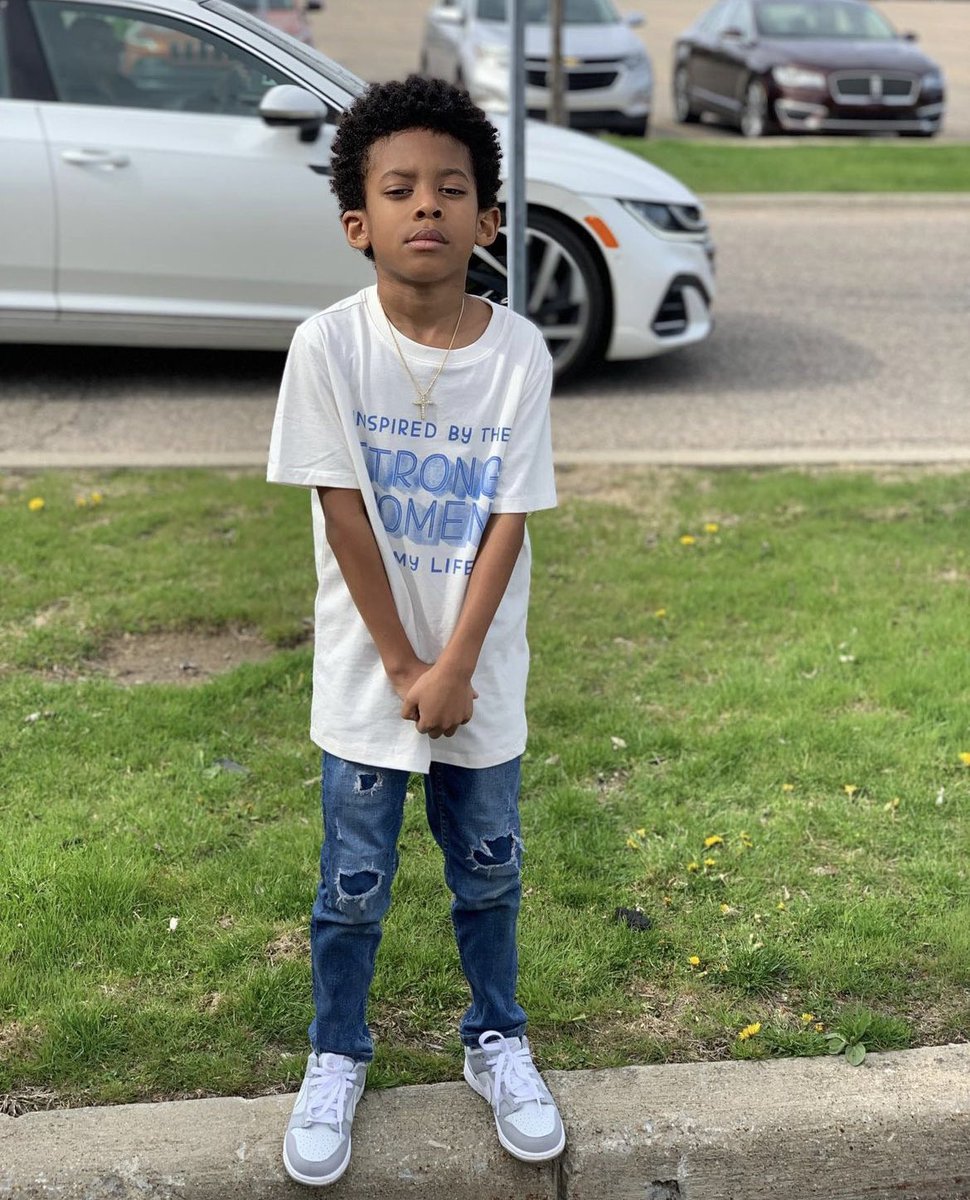_TeamMoli's tweet photo. Y’all…🥹 why is my nephew a grown man now… #FreeJun https://t.co/NWzBwfVTnn