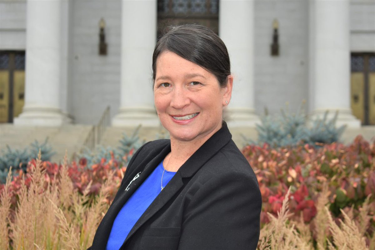 Denver Climate Action, Sustainability & Resiliency (@denvercasr) on Twitter photo In honor of #WomensHistoryMonth, we're celebrating our Chief Climate Officer, Grace Rink!
<a href="/5280ClimateCzar/">DenverClimateCzar</a> was interviewed on <a href="/ELGL50/">ELGL: Engaging Local Government Leaders</a>'s <a href="/GovLovePodcast/">GovLove 🎙</a> to discuss Denver's climate action work.
🎧🎙️Listen in at elgl.org/podcast-climat… In honor of #WomensHistoryMonth, we're celebrating our Chief Climate Officer, Grace Rink!
<a href="/5280ClimateCzar/">DenverClimateCzar</a> was interviewed on <a href="/ELGL50/">ELGL: Engaging Local Government Leaders</a>'s <a href="/GovLovePodcast/">GovLove 🎙</a> to discuss Denver's climate action work.
🎧🎙️Listen in at elgl.org/podcast-climat…