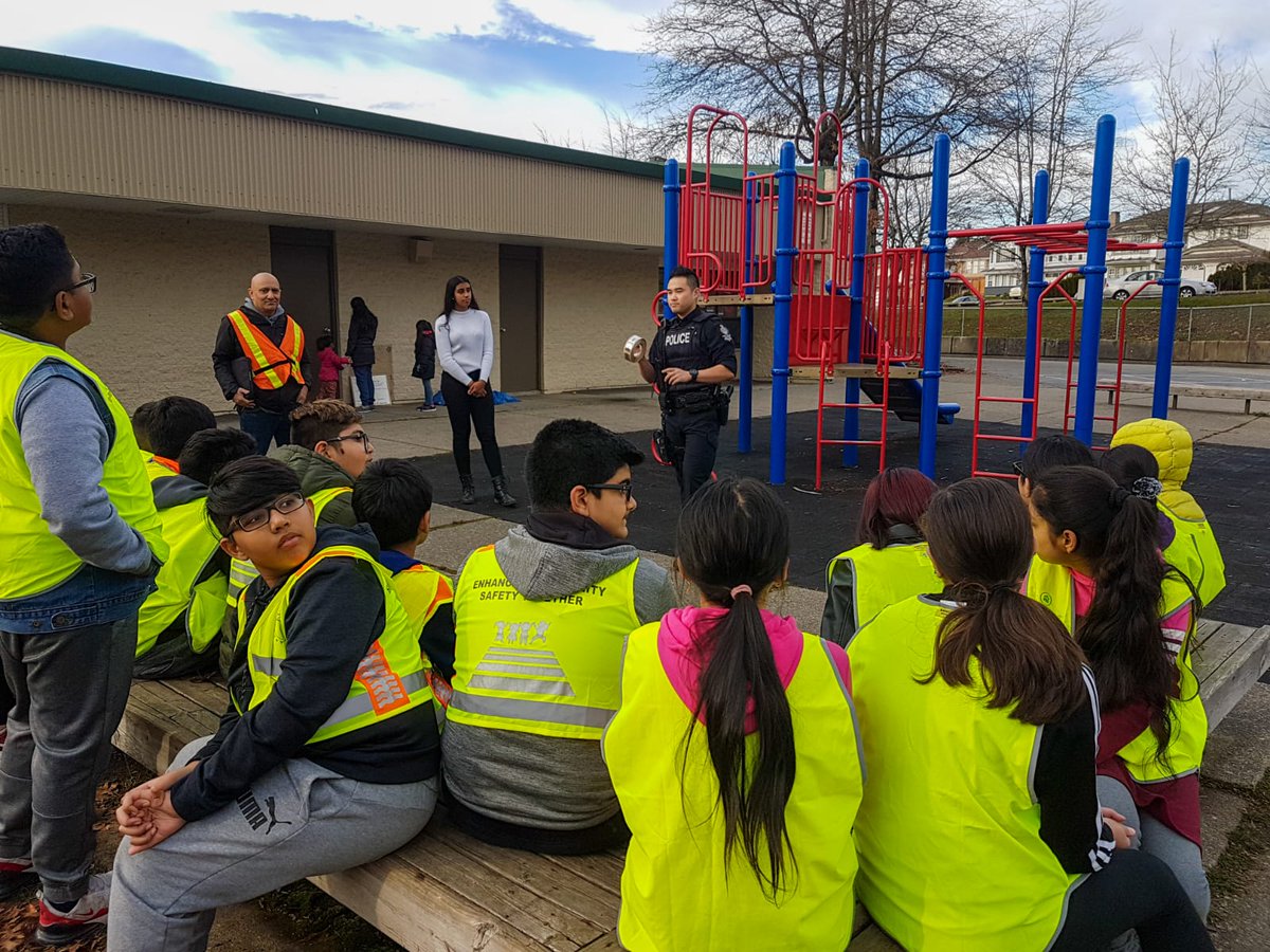 This week's #ThrowbackThursday has us rewinding back to our #CivicPride program in 2019! Thank you to all of the youth who have engaged with us over the years! 🙌🤗@icbc @CityofSurrey @surreyps @SurreyRCMP  @TransitPolice #tbt #youth #engage #makeadifference