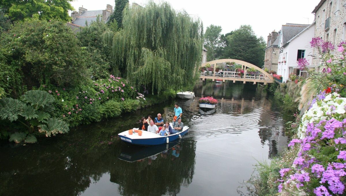 Pontrieux, en Bretagne, attend vos suffrages pour le "Village préféré des Français" <a href="/ToutVivre22/">Côtes d'Armor Destination</a> <a href="/CRT_Bretagne/">Tourisme Bretagne</a> <a href="/bernstephane/">Stéphane Bern</a> 
➡️ l.francebleu.fr/axp9