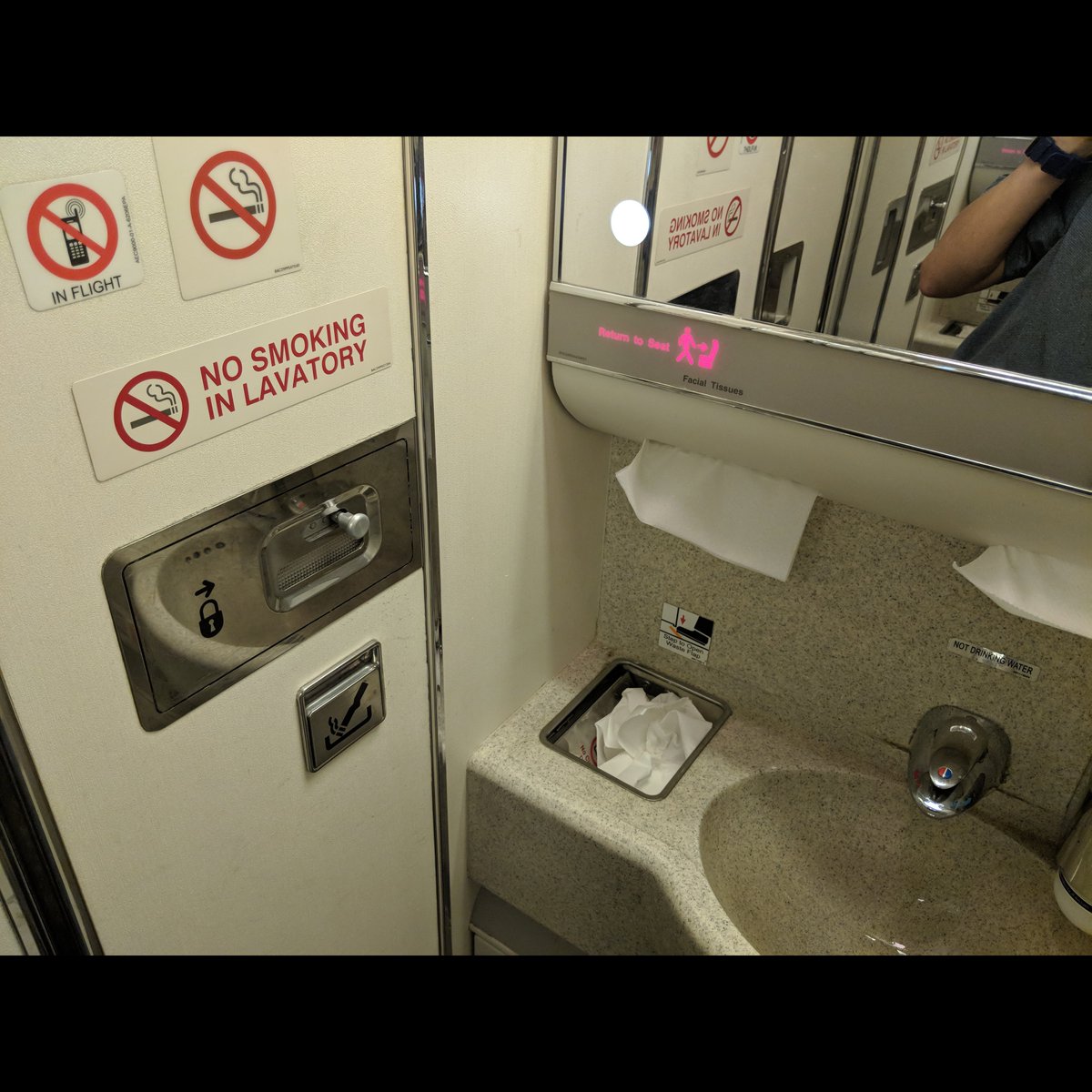 BlackBoxDown tweet media