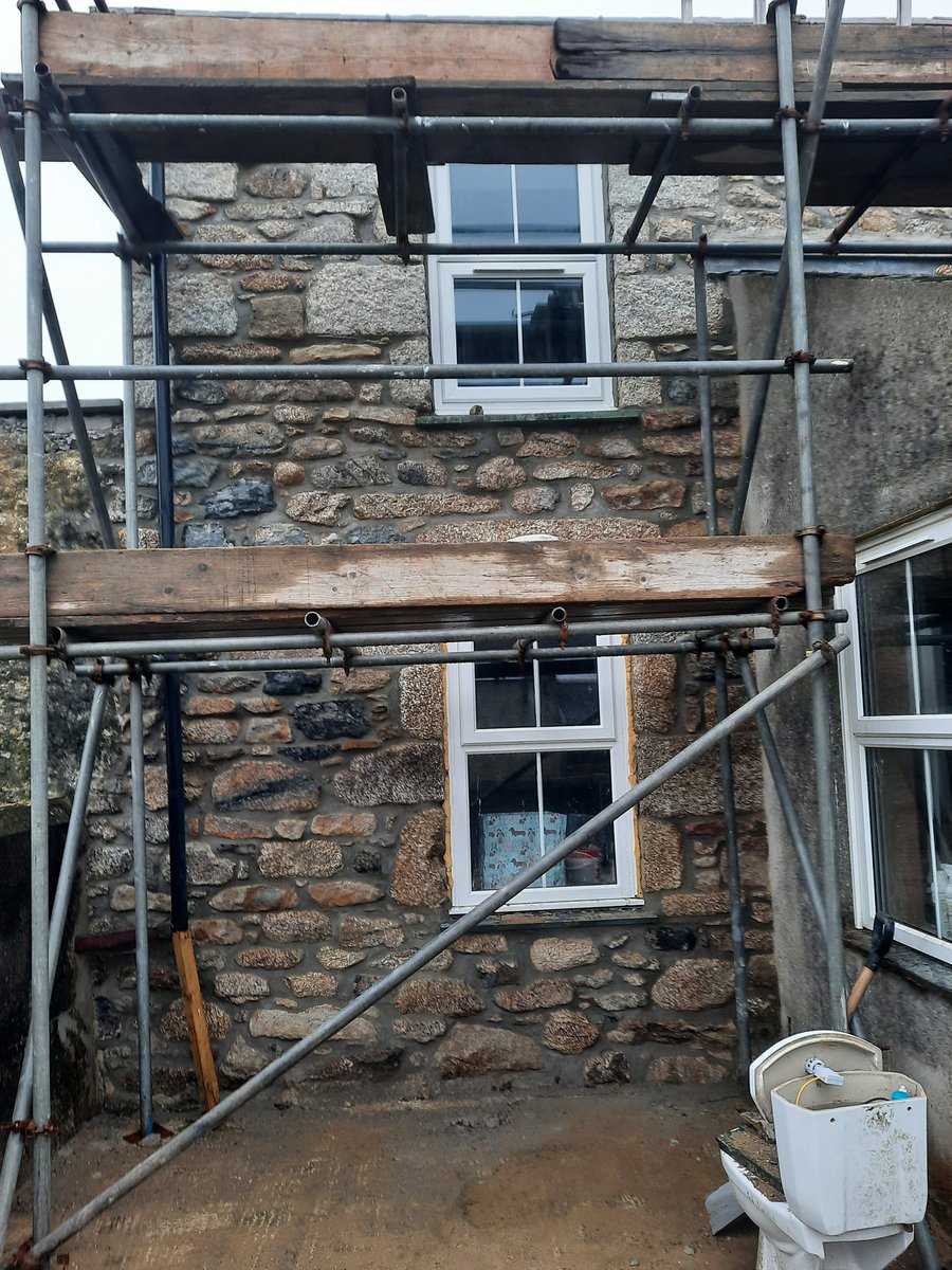 1st section all completed over this epic repointing job in four lanes.

Didn't turn out to bad in the .

ltrepointing.wordpress.com