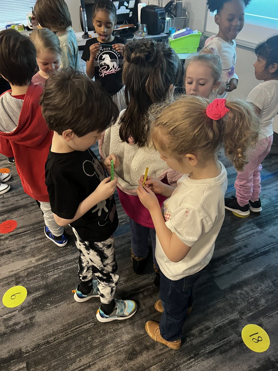 Ss in <a href="/ClassWithMrsC/">Lauren Christopherson</a> iBlock class did fluency practice! They practiced reading sentences on popsicle sticks to work on sentence fluency! <a href="/Cassell_Park/">Cassell Park Elementary ISD</a>