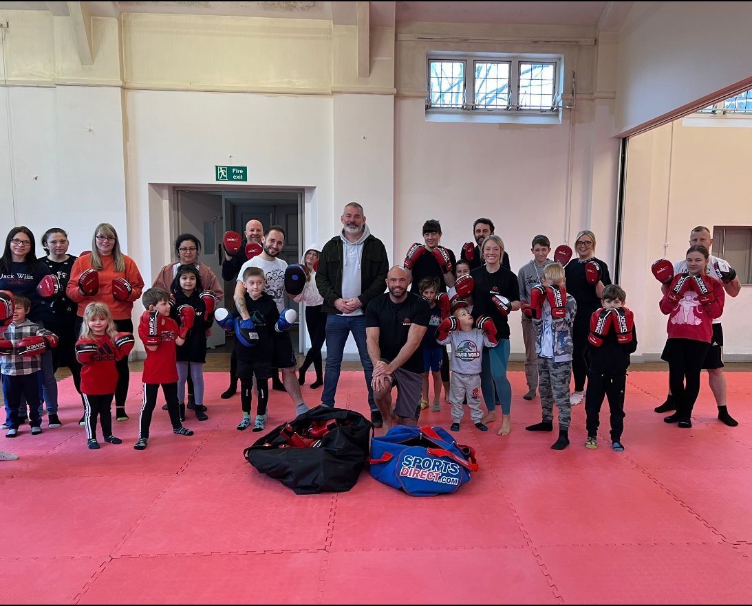 Progsystems's tweet image. We were delighted to be able to donate some gloves, pads and kick shields to Exeter Self Defence Academy recently!

This is a great start up business with top coaches providing quality training for the community - proud to be supporting them!

#startup #local #localbusiness