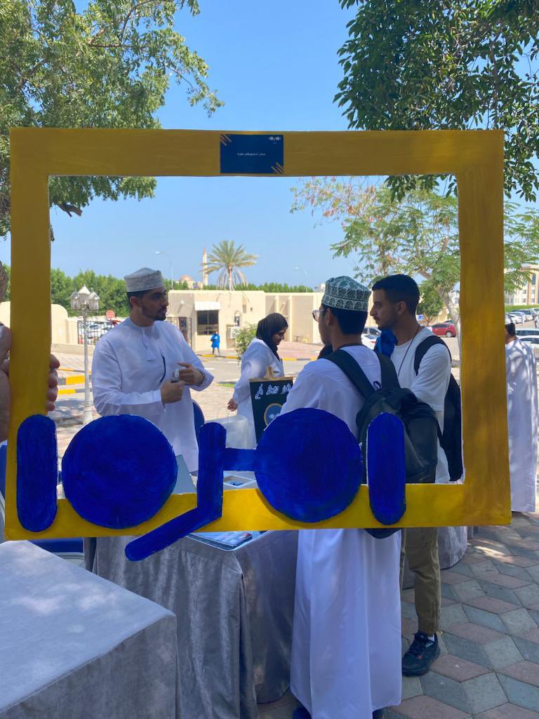 nadera_om's tweet photo. لقطات من مشاركتنا في معرض ايكو بازار 👓💙🌟

#شركة_طلابية #إنجاز_عمان #عمان #شباب_عمان #ترند #انجاز #رؤية_2040 
#عدسات #نظارات #هدف #جامعة_التقنية_والعلوم_التطبيقية #جامعة_السلطان_قابوس https://t.co/2FTRPnM9KA