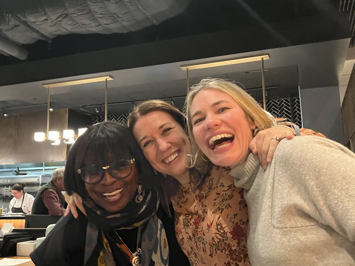 Scribente founders are IN you, Seattle! Who else is pumped for the first day of #AWP23?! #writelikeamother