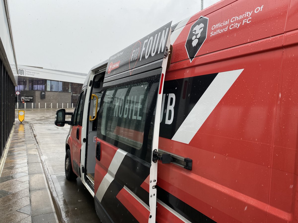 Foundation92's tweet image. 🚎 This week we have been in Ashton-Under-Lyne, supporting @OfficialTfGM to help tackle crime and antisocial behaviour on public transport 🤝 

By providing a positive voice and presence in the community!

#F92 | #TFGM | @1stCentral | @EFLTrust | @EFDN_tweets