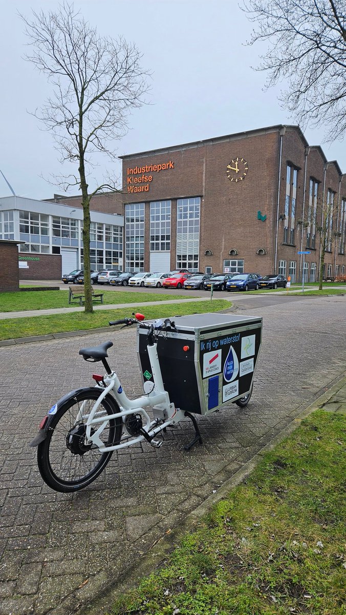 Onze #HydoCargo #waterstof bakfiets is na een testperiode door <a href="/groenerijders/">Groenrijden</a> weer terug op @IndustrieparkNL.
Tijd om de balans op te maken voor oa <a href="/urbanarrow/">urban arrow</a> en <a href="/provgelderland/">Provincie Gelderland</a>