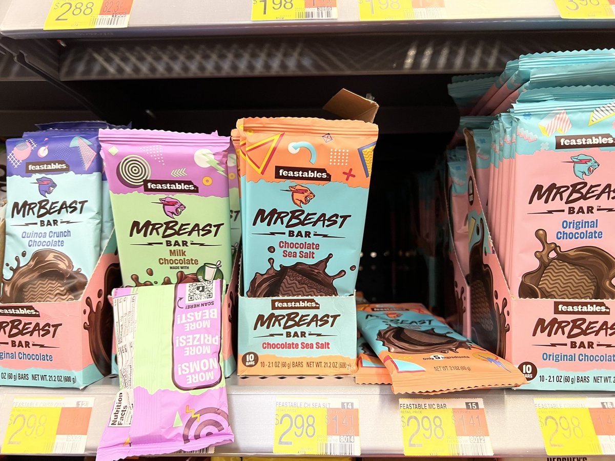 cloudthebest_'s tweet photo. hey @MrBeast theres a group here that has a personal vendetta against your chocolate bars. but if you pay me $500/hr i will fight day and night to prevent those weaselly little scoundrels from ruining your precious feastables reputation. also i heard they are all scorpios 🙄♏️ https://t.co/waaeHc6Rt5