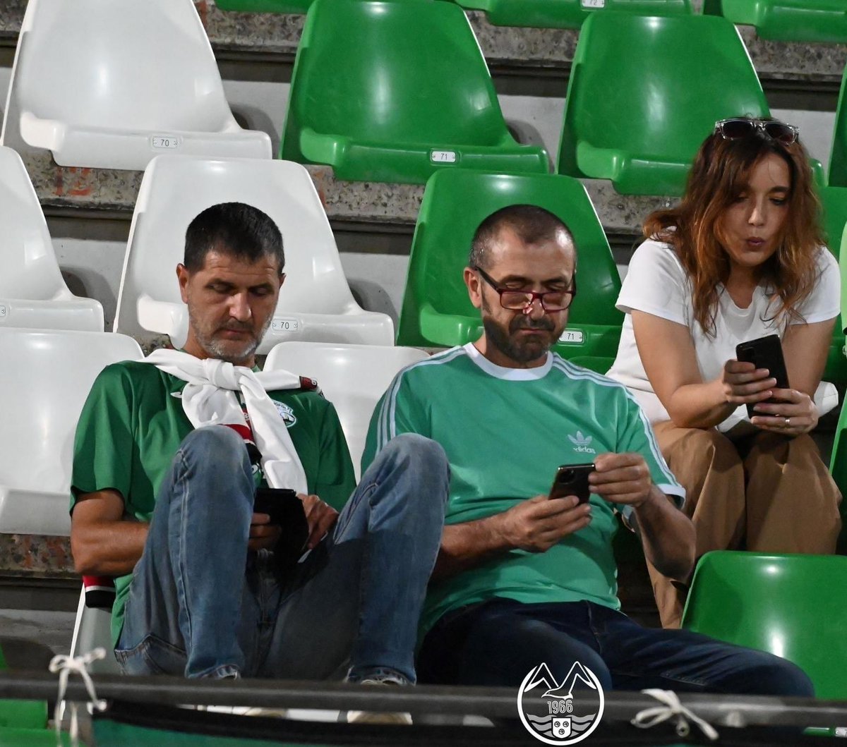 MonopoliCalcio's tweet photo. Impazienti di assistere al derby di domenica ❓⏳
Visitate il sito web ufficiale dei biancoverdi e scoprite tutte le promozioni valide per #MonopoliAndria 📲
Info biglietteria 🎟 https://t.co/KmfAZxgpvO
#umnapl #seriec #derby https://t.co/C2TIQAYxAQ
