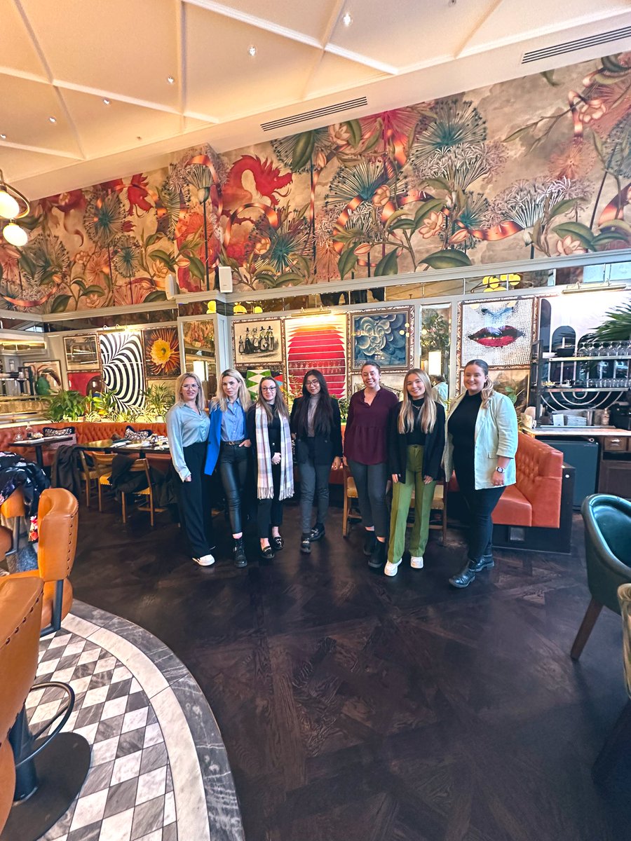 Ladies breakfast #U2H 💚

<a href="/JchristianU2/">Jess Christian</a> <a href="/ShannonHealERAC/">Shannon Heal</a>  <a href="/GeorgiaG_ERAC/">Georgia Goddard</a>