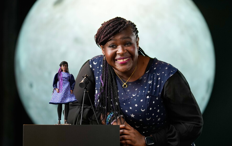 “I used to dream of having a doll that looked like me. I hope this Barbie inspires girls to dream bigger"😍

Space scientist Dr. Maggie Aderin-Pocock has been honored with her own Barbie doll for all her work in challenging gender &amp; racial stereotypes.💪

What an inspiration✨