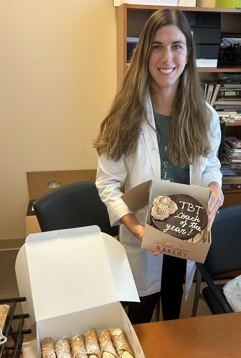@FawziAbuRous @GDutcherMD @JohnEbbenMDPhD @DAielloMD @TumorBoardTues The first @TumorBoardTues March ctDNA Madness trophy… i mean pastry has arrived! @DAielloMD