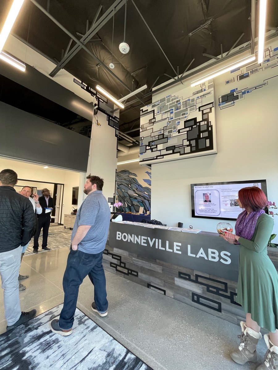 Congrats @Bonneville_Labs on their new location at the Mt. Eden Research Center, in the heart of Hayward’s emerging life science cluster! Learn more: bonnevillelabs.com

#coworkinglab #eastbayforward #haywardupward #lifesciences