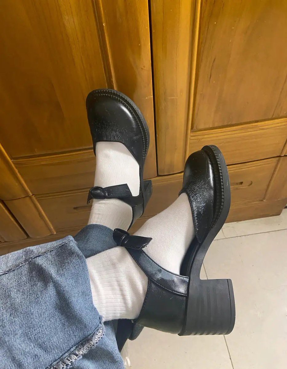 chanchanzka's tweet photo. 你们这群卑贱到骨头里的东西生来不就是当女人的垫脚石的吗？让女神踩着你们过更好的生活才是你们活着的意义 #ATM奴 #ATM打钱奴 #女性崇拜 #女s #工资奴 #无脑贡 #羞辱 #调教 #舔脚 #账单奴 #报销奴 #恋物癖 #匿名贡 #厕奴 #人形提款机 https://t.co/ScgAPQ7Glc