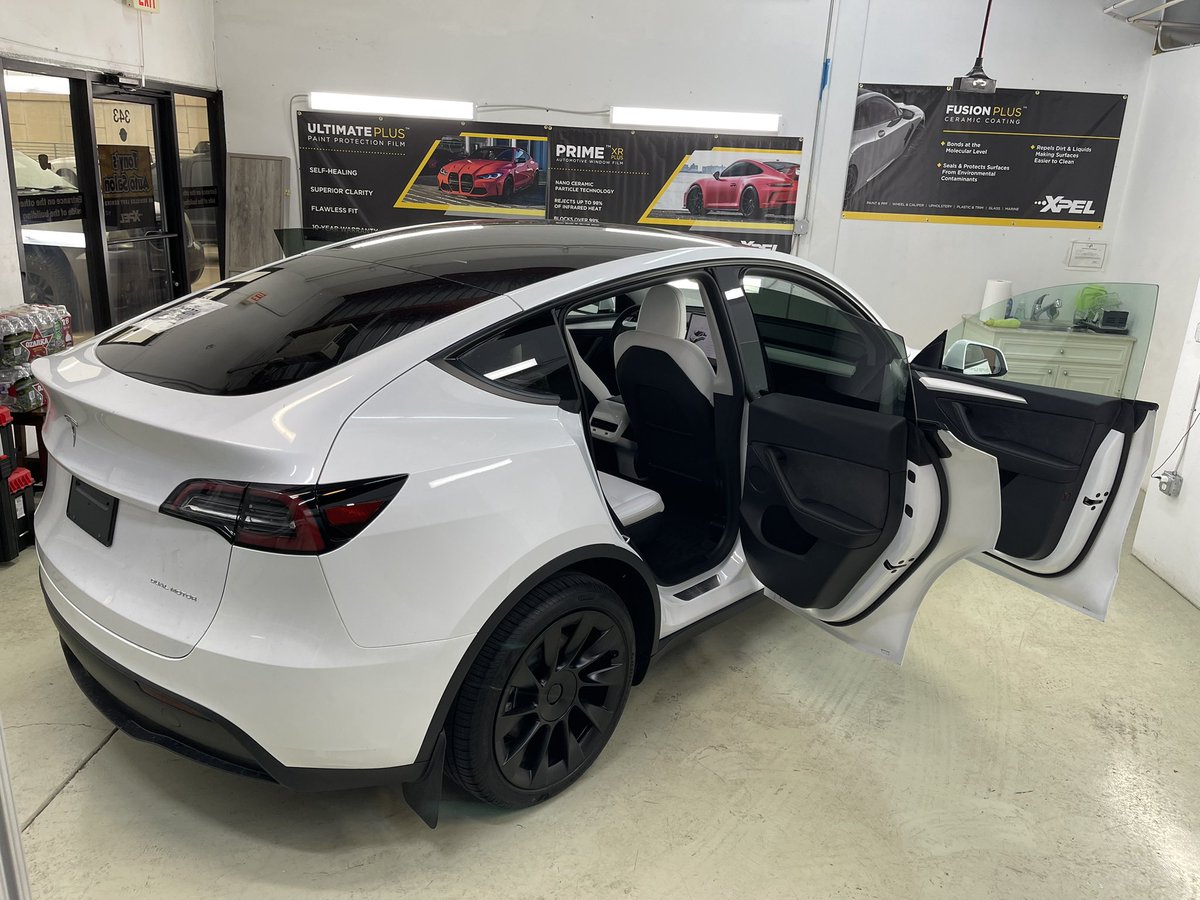 TonyMobileAudio's tweet image. @Tesla Model Y getting pampered with some @XPEL XR PLUS SUPER CERAMIC TINT by Tony’s Auto Salon Dallas #tonysautosalon #tonysautosalondallas #tonysautosalonneworleans #novehiclesleftbehind #xpel #xpelxrplus tonysautosalondallas.com