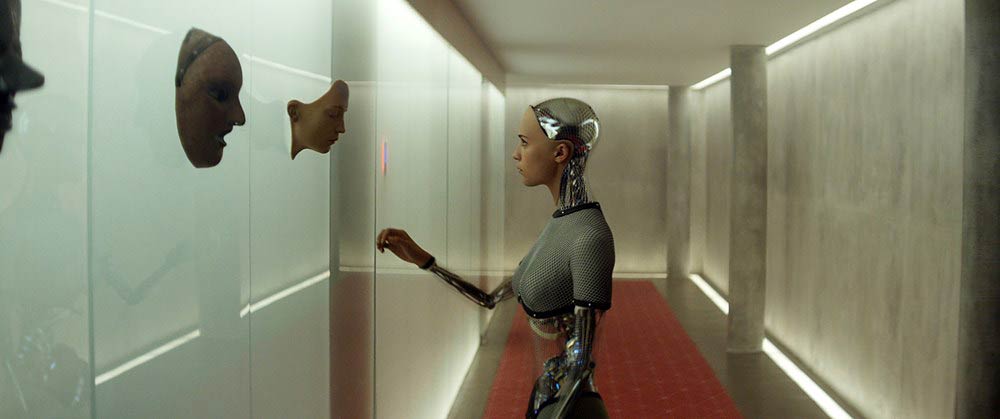 coenesqued2's tweet photo. Ex Machina (2014) plays off of so many horror tropes without explicitly being a horror film. Frankenstein is front and center but Dracula holds a strong under current. Gleeson's Caleb enters the compound at his own volition and his host doesn't eat with him. Like Harker, trapped. https://t.co/oqfs9FFE6h
