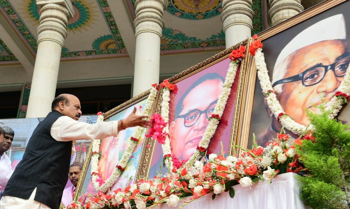 Captain_Mani72's tweet photo. Today, the @CMofKarnataka launched important schemes of the @SWDGok. Direct-Benefit-Transfer in the Borewell scheme, Transparent payment method (SPATIKA), and School Mgmt Software are a few. 

Building welfare of the SC/STs, brick by brick. 

@KotasBJP @sriramulubjp https://t.co/eI7z1m4kYH