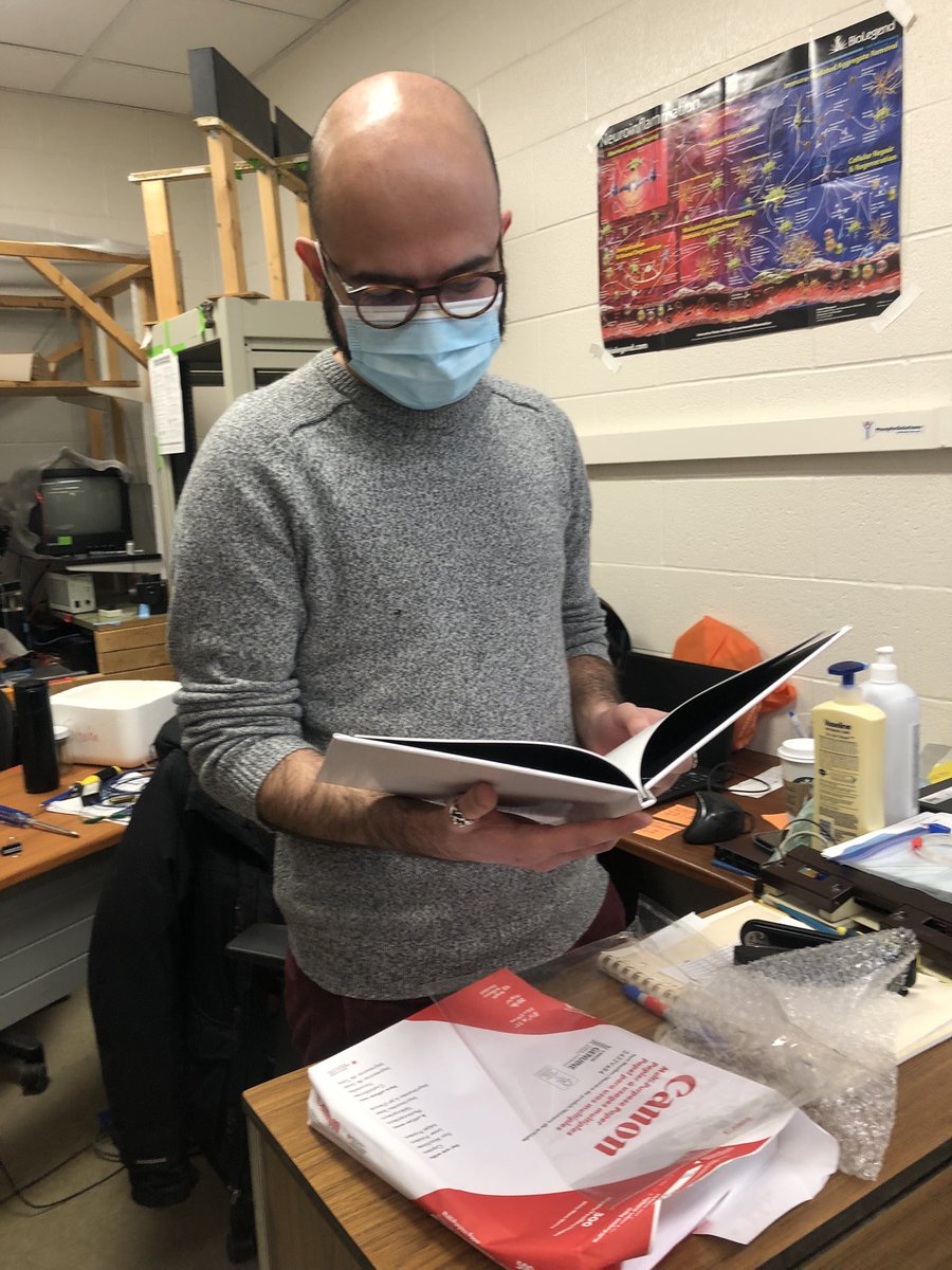 We said goodbye to Dr. Shahin K., the most recent PhD graduate from Orser lab. As a very talented scientist, critical and honest, we are very excited to see the new chapter in his career. We are definitely going to miss you in the lab. All the best buddy!

#phdcandidate #graduate