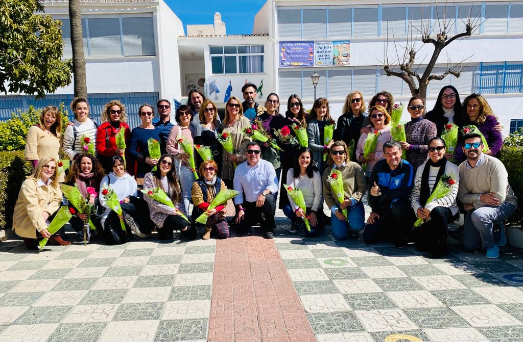 Dia internacional de la mujer
#ceipsanmiguelnerja 

m.facebook.com/story.php?stor…