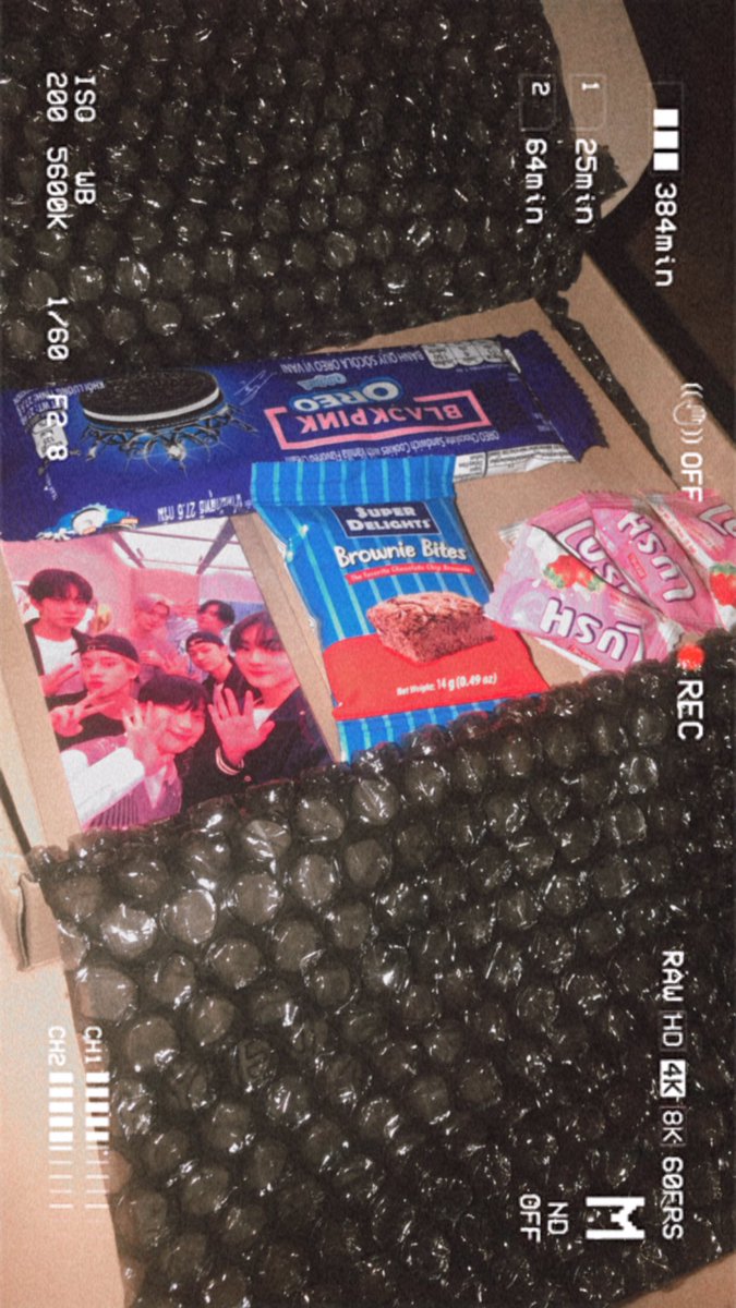 urprettyshang's tweet photo. Jakehoon is home poo🫶🏻 the packaging is so cute and ang daming freebies! Nagulat po ako🥹 tysm po more budoll pa po hehehe 🫶🏻🫶🏻#envt_proofs @envtcloud https://t.co/omKOs1Hwc2