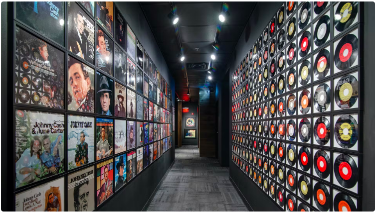 longweekendsmag (@longweekendsmag) on Twitter photo Celebrate the Man in Black at The Johnny Cash Museum in Nashville, Tennessee! The <a href="/CashMuseum/">Johnny Cash Museum</a> features artifacts like handwritten notes and album covers and highlights iconic moments in his career. 🎙️ <a href="/visitmusiccity/">Nashville Tennessee</a> long-weekends.com/articles/sprin… Celebrate the Man in Black at The Johnny Cash Museum in Nashville, Tennessee! The <a href="/CashMuseum/">Johnny Cash Museum</a> features artifacts like handwritten notes and album covers and highlights iconic moments in his career. 🎙️ <a href="/visitmusiccity/">Nashville Tennessee</a> long-weekends.com/articles/sprin…