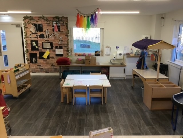 What a difference a day makes!😍
Our new flooring has transformed our nursery into a brighter, more inviting play space. This allows us to make the most of our environment by facilitating opportunities for more activities in more areas.
#NewFloor