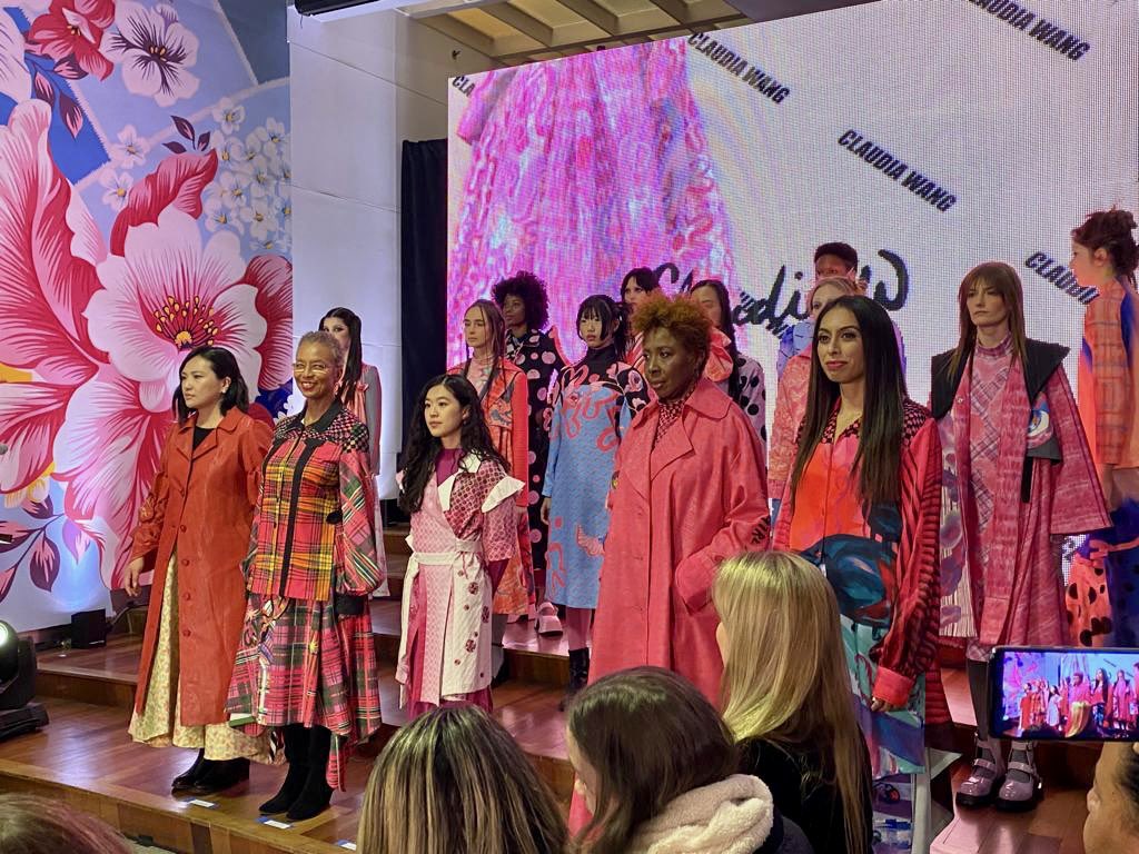 PalauMission's tweet image. TECO 🇵🇼 🇱🇨 hosted a #CSW67 side event - an innovative fashion show by Taiwanese designer #ClaudiaWang, highlighting diverse #technologicaldevelopment & #genderequality.
UN Amb Seid🇵🇼 Senate President Alvina Reynolds🇱🇨 & UN Amb King 🇻🇨 walked along side activists & fashion models