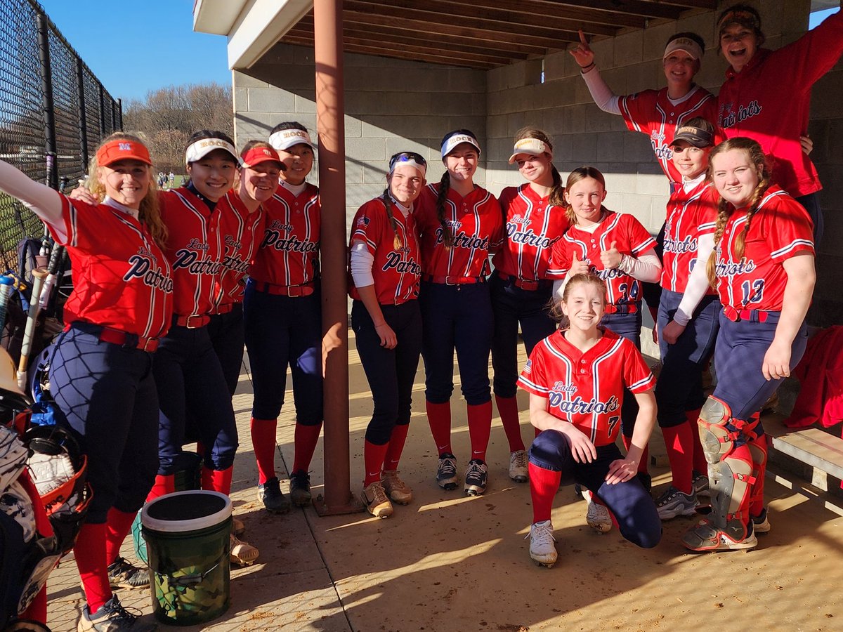 Another Scrimmage Today! 👀

📆 Thursday 3/9
💻 softballteam.live/ladypatriots
🆚 Collegiate School 
🕒 4:00 PM
🌡 🌤 57 degrees
📍 Robins Campus, 400 Blair Road Richmond VA 23238
