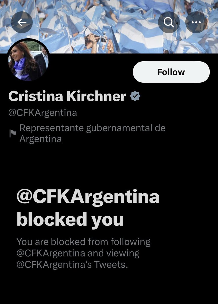 Solo recordar que hace ya varios años Cristina me tiene bloqueado y nunca supe la razón. 

Me la imagino entrando a mi perfil tratándome de pelotudo por las cosas que twiteo