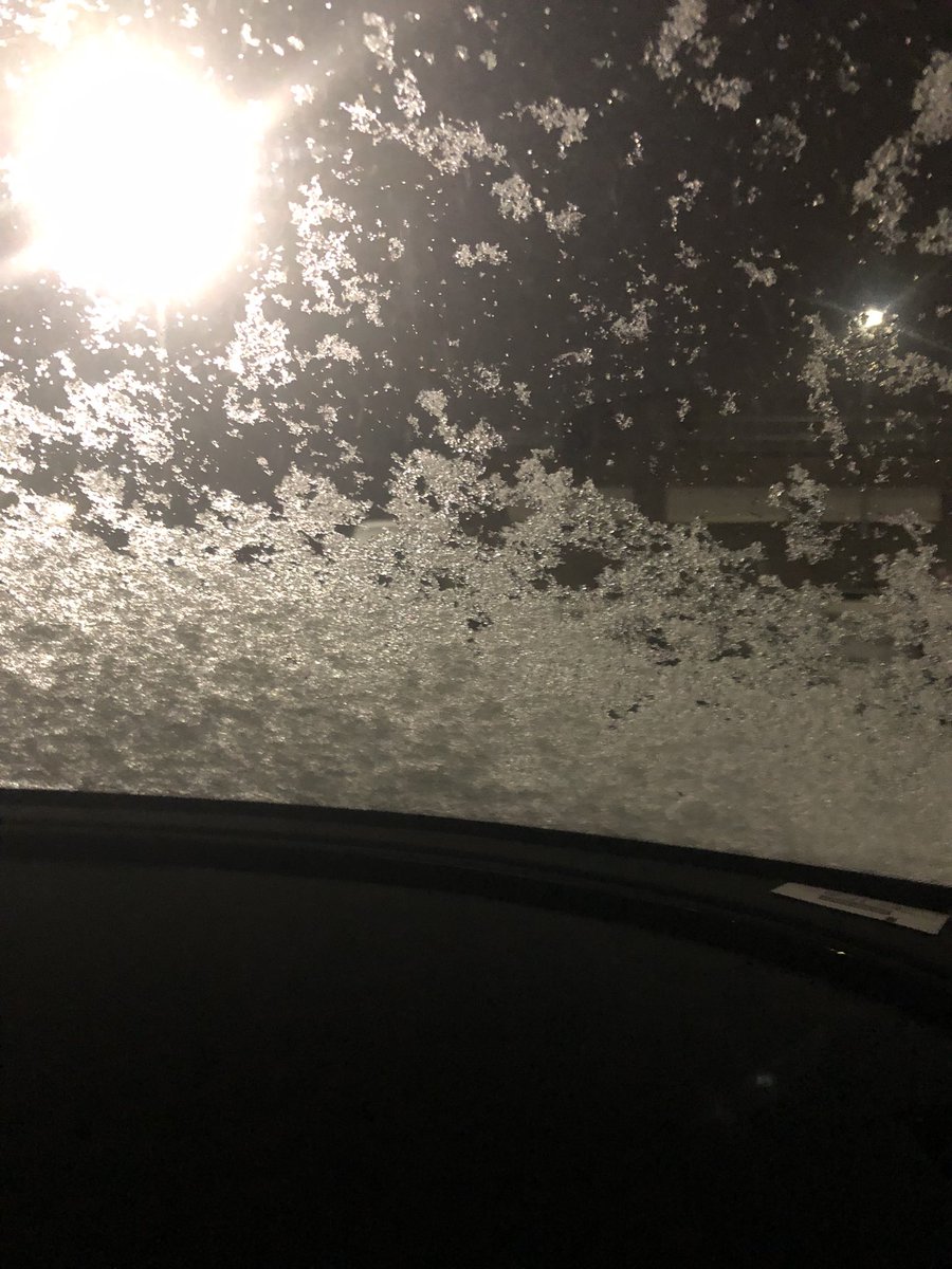 #uksnow DL2  5/10
It’s coming… 1 1/2 hours in a restaurant and I came out to the car being covered!