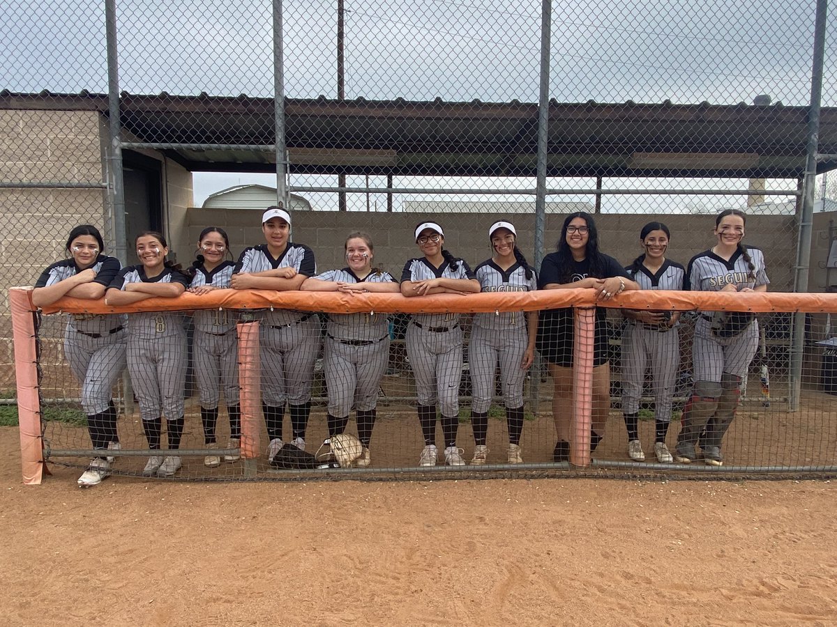 Our JV girls finished day 1 of their 1st tournament with a 2-0 record. They beat Gonzales JV 16-1 and Steele JV 14-6. So proud of all the hard work they have been putting in!! 🖤💛⚔️ #FamilyOfChampions #SeguinSoftball