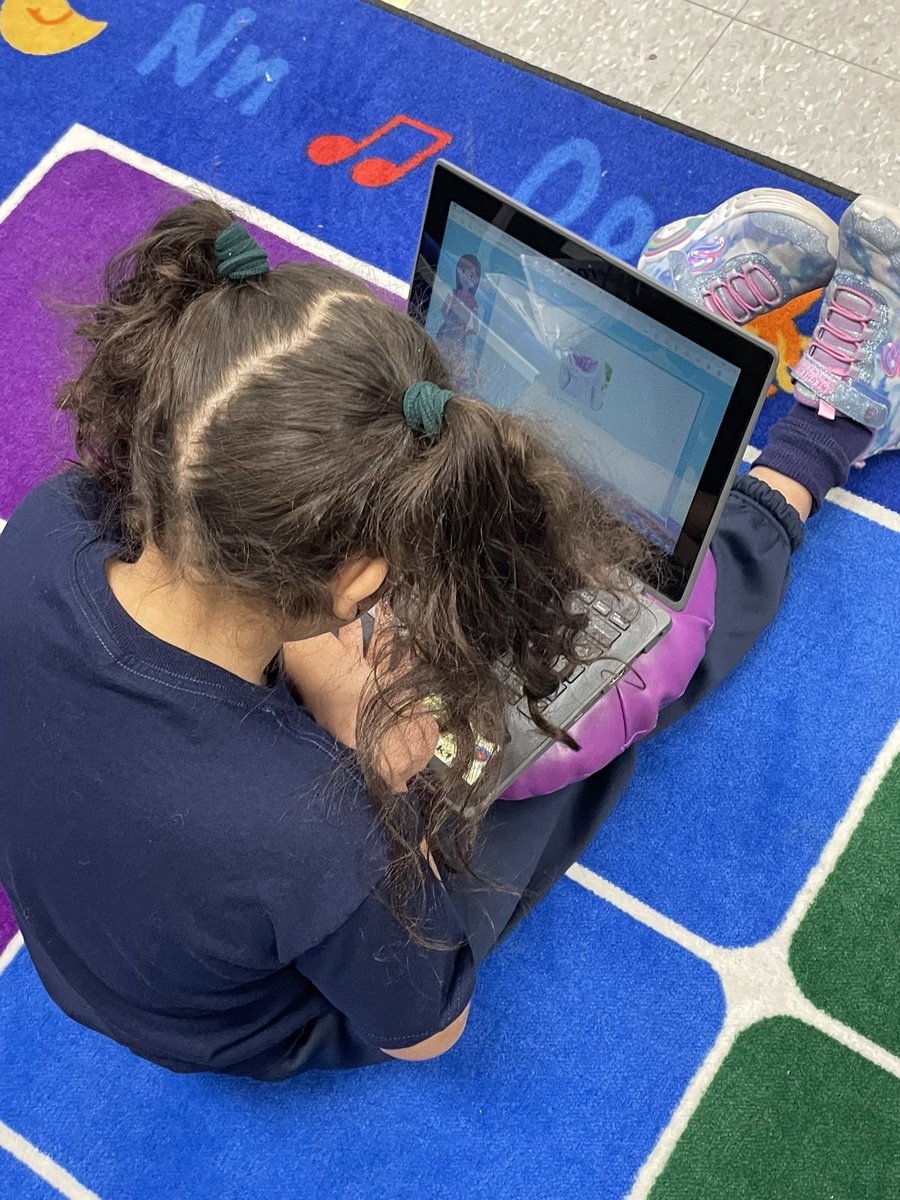 In Elizabeth today visiting classrooms using Amira. Amira provides 1:1 reading tutoring powered by dozens of precise micro interventions, fluency assmnt.&amp; dyslexia screening in English &amp; Spanish.  This adorable kindergartener was enjoying her morning reading to Amira in Spanish!