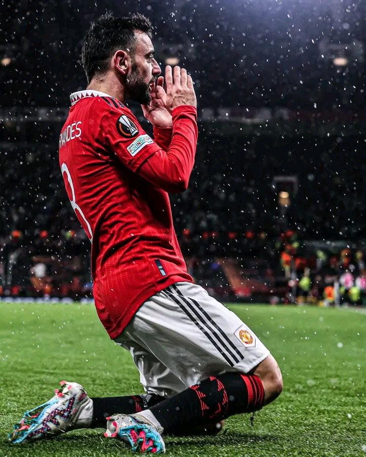 Back on the track!
Man United COME ON UNITED
Europa League