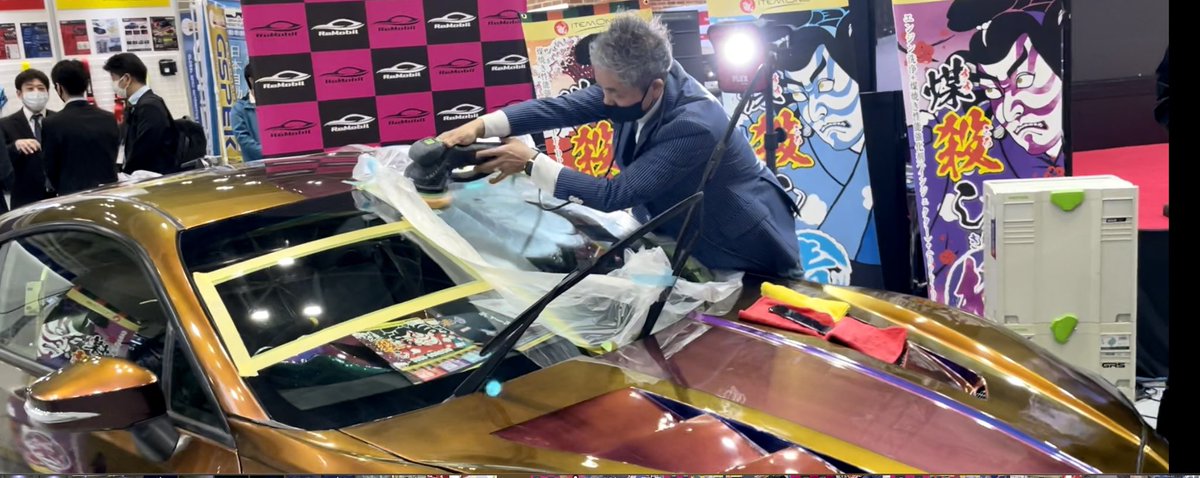 GassHirai's tweet photo. ありえない記録達成！

フロントガラスにはハッキリと
見えるウロコ汚れが付着！

プロが落とせないウォータースポット
を昨日はインスタライブ配信しました。

片側半分の時間は？

当てた人には、ReMobil講座
無料プレゼントします^ ^ https://t.co/csk0qCGHkM