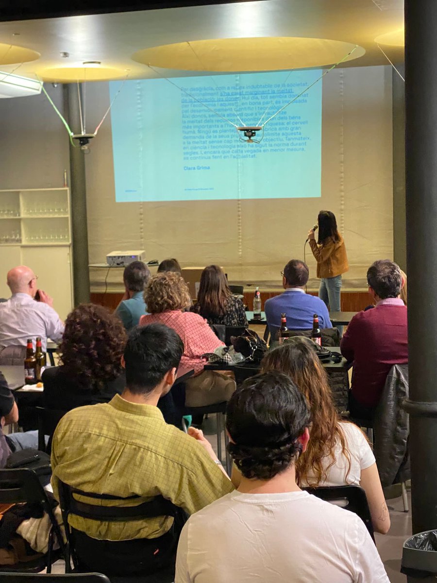 FallaElMocador's tweet photo. Gràcies @databeersvlc pel recolzament al projecte #STEMfartes i #M_al_cub. Un plaer haver participat. 

#STEMfartes #llibret #Falles2023 https://t.co/DzC59pS9pv