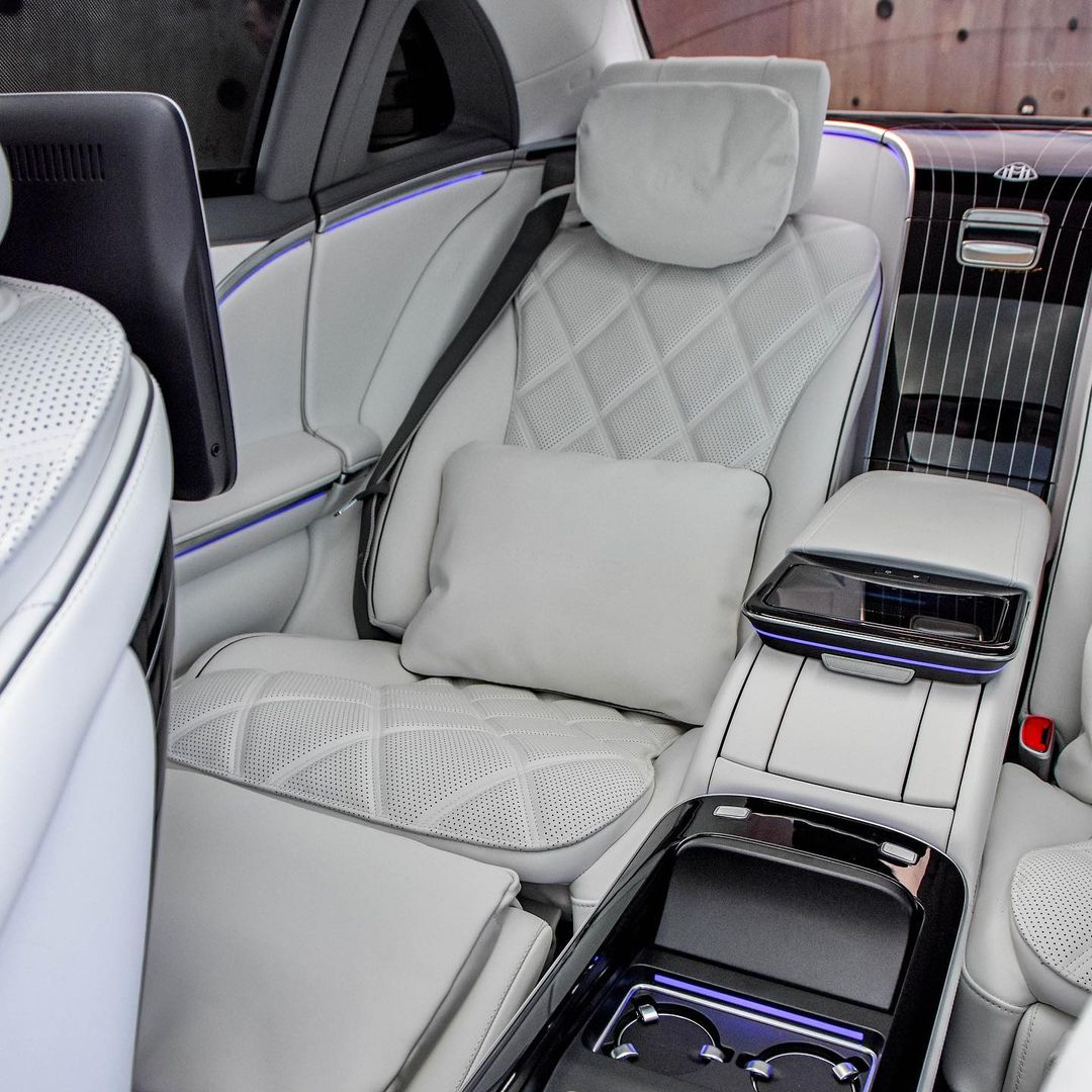 cripsncars's tweet photo. First-Class

#MercedesMaybach https://t.co/tdUYHOwbC3