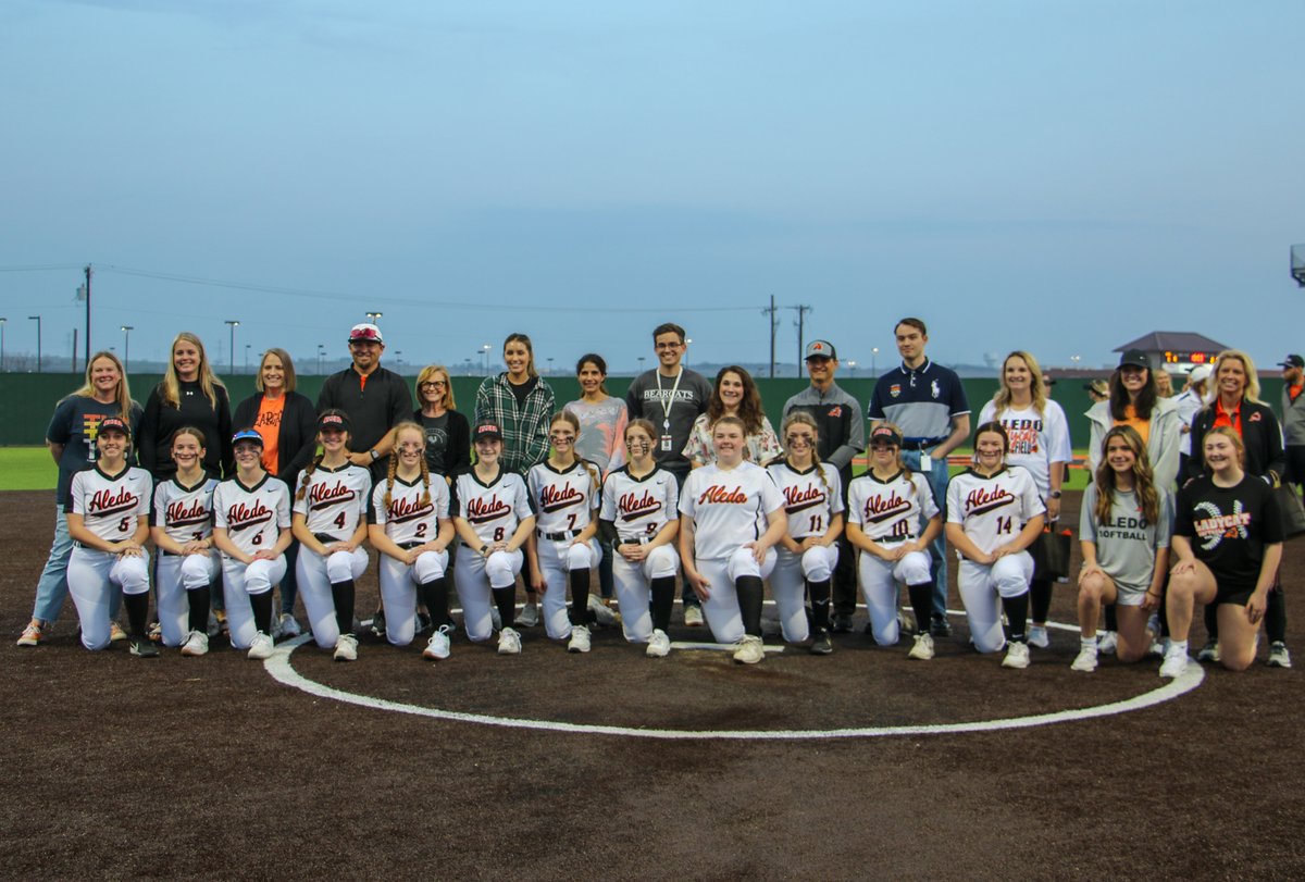 LadycatSoftbal1's tweet photo. We had a pretty special evening on Tuesday honoring our favorite and most influential teachers between games for Teacher Appreciation Night! These @AledoISD teachers are the definition of #growinggreatness, and we 🧡🖤 being able to recognize them! #ladycatsoftball #playfortheA https://t.co/uqwv3Xs7RE
