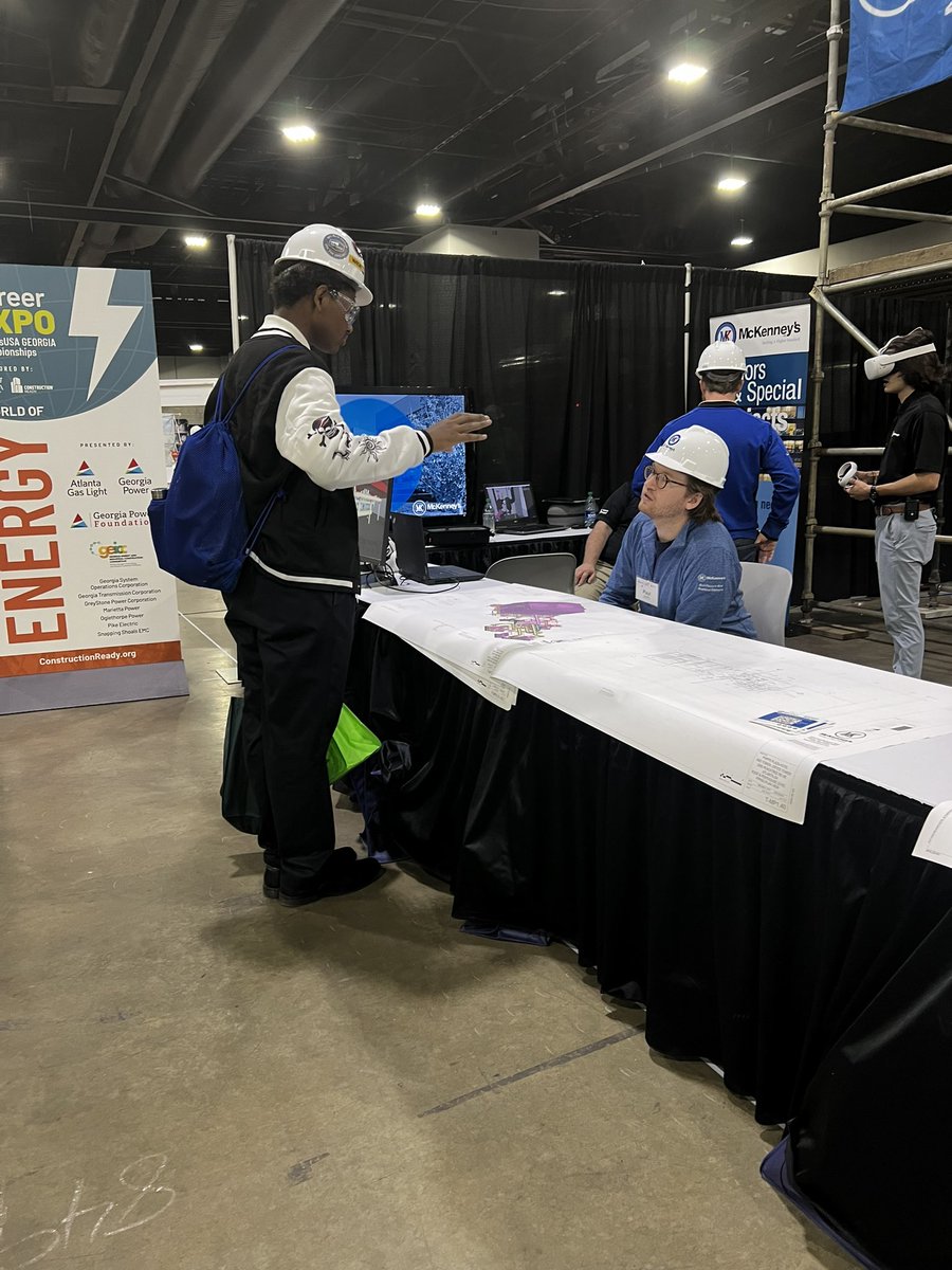 Today, we kicked off the SkillsUSA State Leadership & Skills Conference with the CareerExpo! Mays Skills members enjoyed observing the vocational competitions and getting hands-on with major trade industry companies! Day 1 was a blast! 🙌🏾🚧🏗️🛠️🪚🧱🪜✨