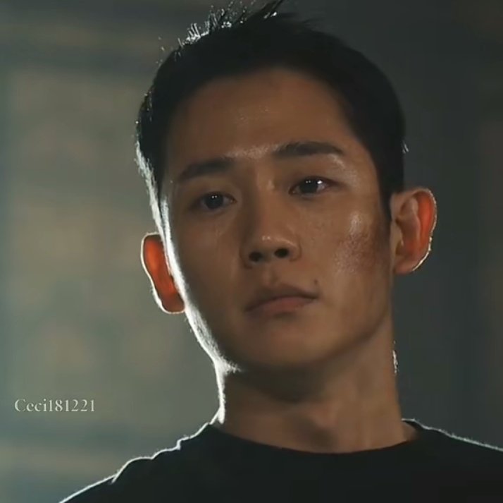 kimjs_Love's tweet photo. The eyes game was unmatched https://t.co/TqD6s05ISq