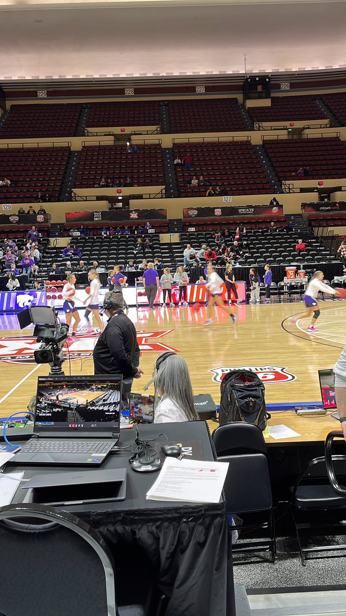 Live from Municipal Auditorium for the Big12 WBB Championship in Kansas City!!
No. 9 K-State vs No. 8 Texas Tech on ESPN+ at 5pm!!
#EMAW x #KStateWBB x #Big12WBB