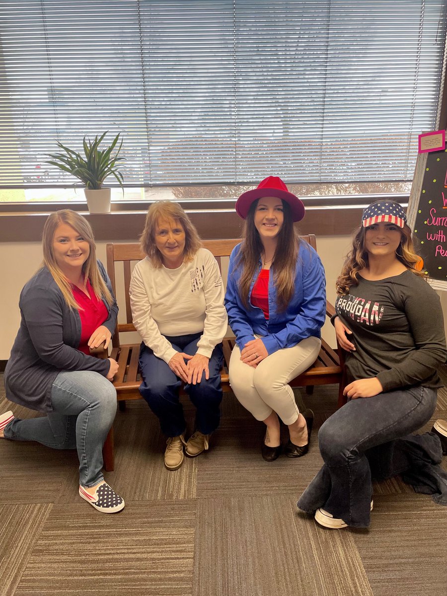 It’s Red, White & Blue Day at PSCU, and our team is all in! We love seeing the team have fun while they raise funds to benefit Children’s Miracle Network! ❤🤍💙 #peoplewhocare 
@ProvidenceINW
@providence_phc 
@providenceesternwa