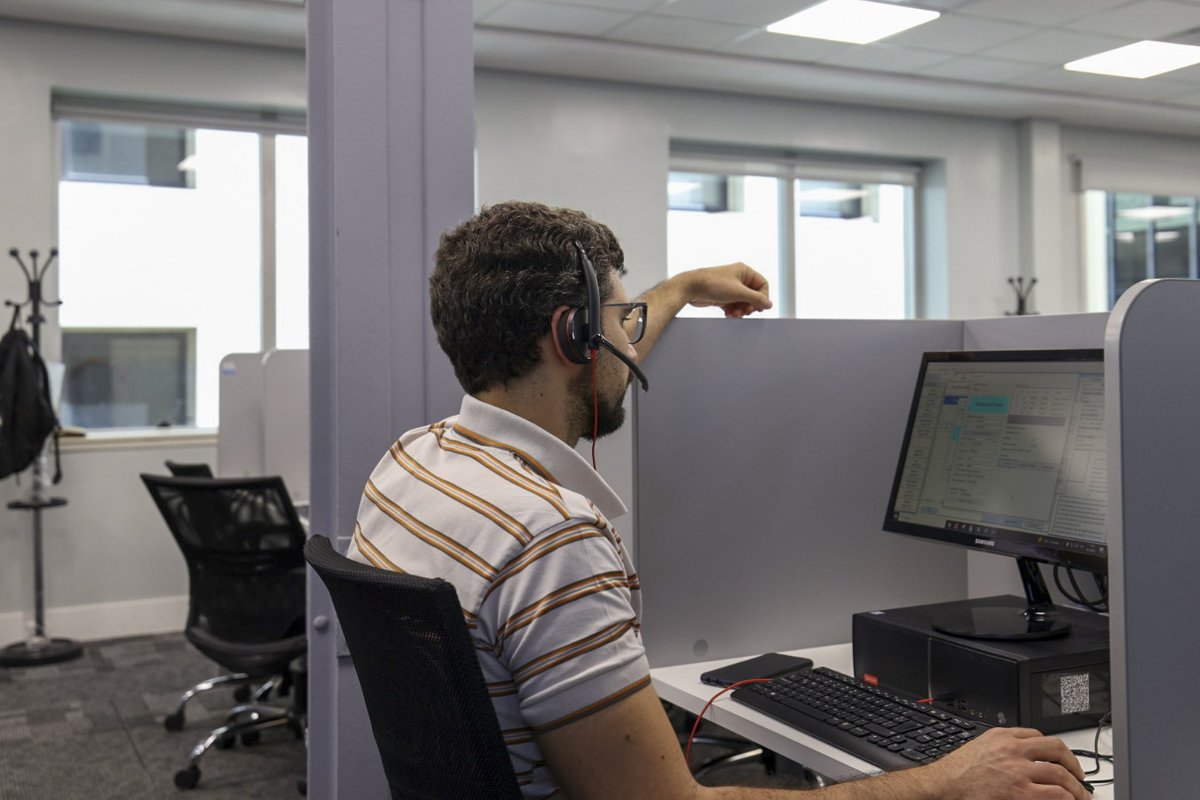 ceriani_pablo's tweet photo. Hoy visitamos las renovadas oficinas del emblemático edificio de @Aerolineas_AR en Perú 2. Esta obra tuvo como principal objetivo fortalecer nuestro contact center, pasando de una locación alquilada a una propia que nos permitirá mejorar el servicio de atención. https://t.co/gTKoXMJ0io