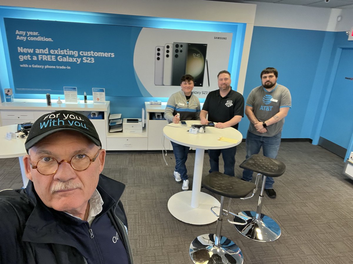 jackmoan's tweet image. Swansea MA - The Wireless Experience with Matt Silva going over FirstNet Elevator Speech. ⁦@Life_at_TWE⁩ ⁦@emilywiper⁩ ⁦@pnixnix⁩ ⁦@JessyMBenitez⁩