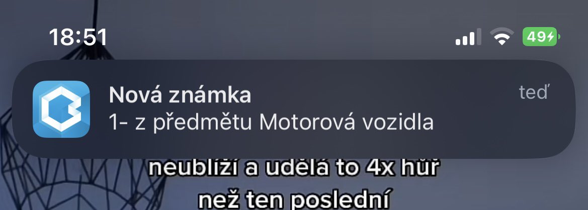 dejvicelasky's tweet photo. cože na iphonu už bakaláři ukazují známky v upozornění😮 https://t.co/YZ2rRHA5Kz
