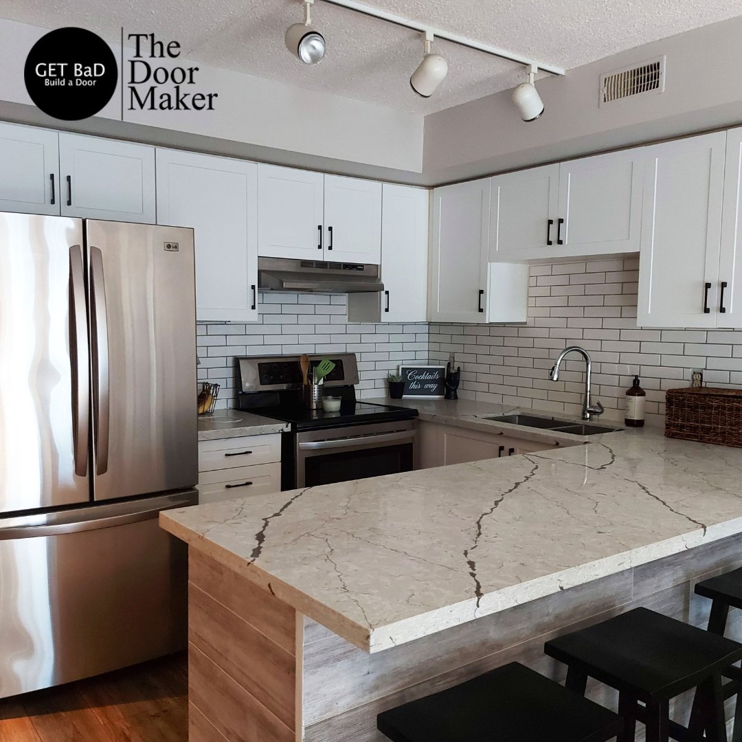 Are you tired of staring at your outdated kitchen cabinets but don't want to break the bank with a full renovation? Check out these five do-it-yourself cabinet refacing trends that can be handy.

Learn more: bit.ly/3ZRjCZw

#KitchenCabinet #DIY #modernkitchens