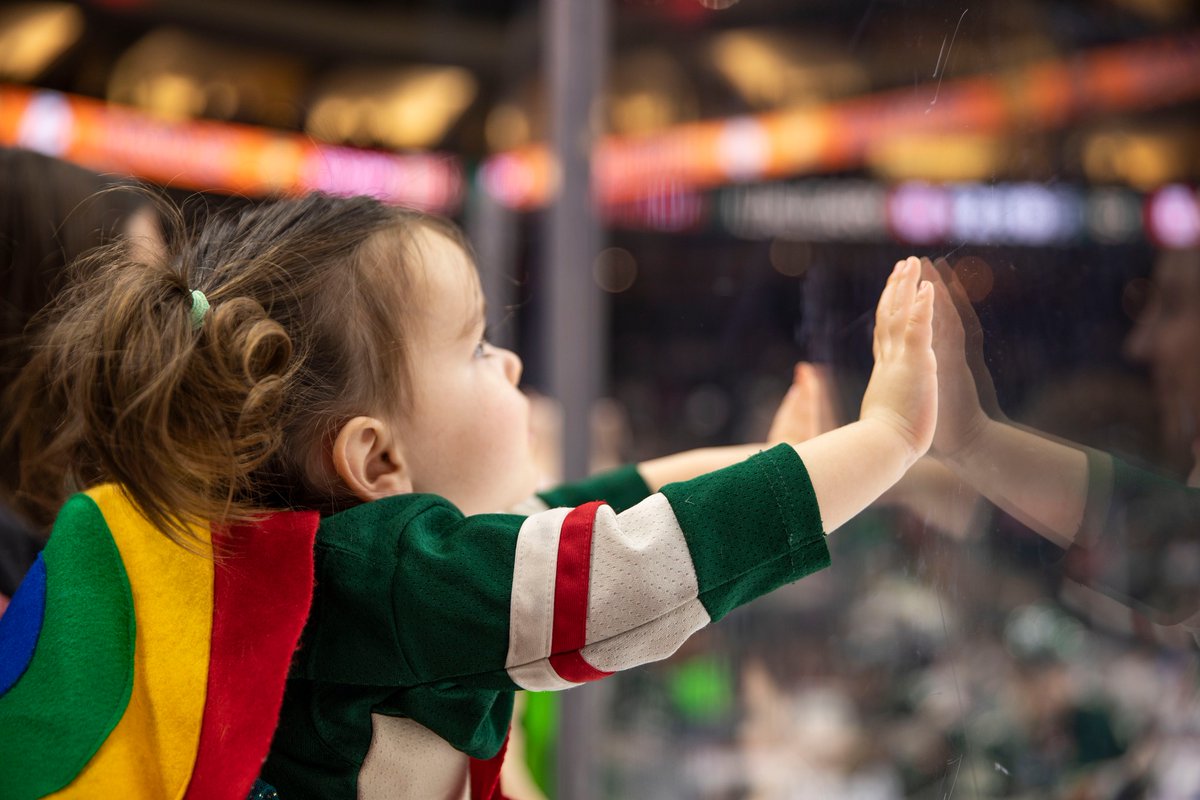 Thank you to everyone who came out to celebrate Pride night at the Wild game last night. Special shout out to Jon Merrill and his wife Jessica for arranging the meet and greet, and staying after the game to spend time with members of our community. 
facebook.com/tcpride/posts/…