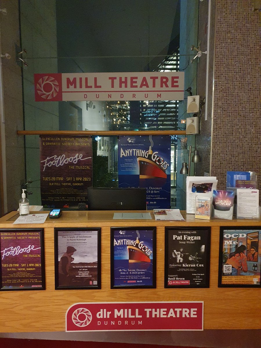 4 weeks til SHOWTIME and our posters are up in <a href="/dlrMillTheatre/">dlr Mill Theatre</a> Looking 🔥🔥🔥😍😍😍

#kmsanythinggoes #kms #AnythingGoes #musical #Dublin