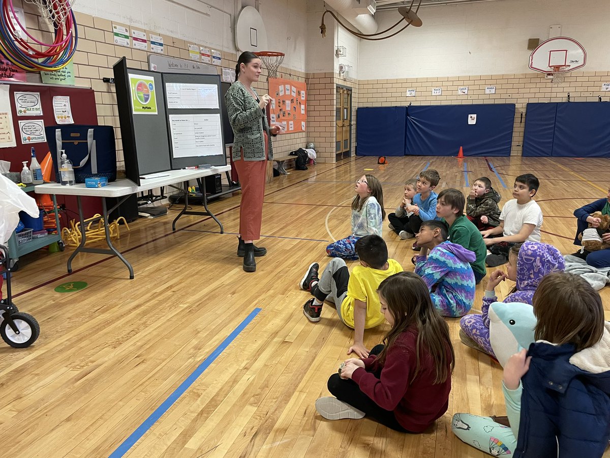 Expanded Food and Nutrition Program (EFNP) has been in our class teaching 3/4 ss how to read food labels and food safety. <a href="/WilmoreDavis/">WilmoreDavis</a> #PhysEd 
<a href="/CSURams/">Colorado State Rams 🐏</a>