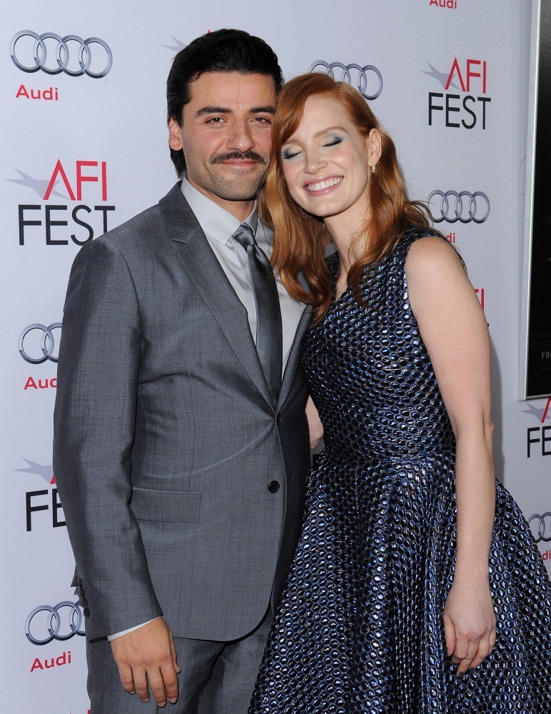 Jessica Chastain and Oscar Isaac are always the cutest together. Happy birthday Oscar <3 